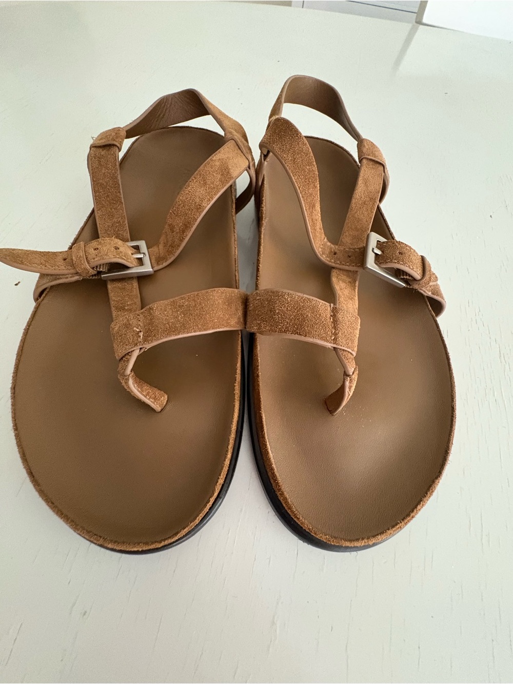 Vince Suede Toe-Loop Sandals in Tan Brown Franca